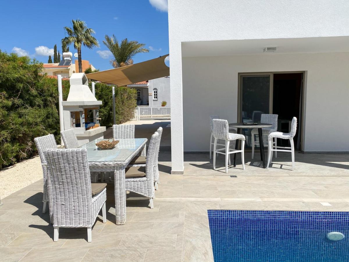 Luxury Villa Roma Near The Beach Coral Bay Exterior foto