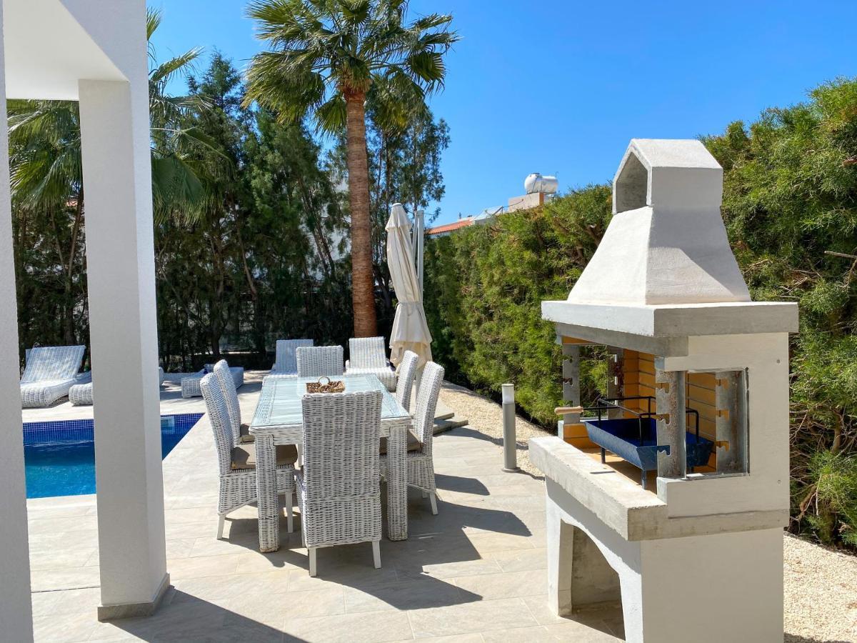 Luxury Villa Roma Near The Beach Coral Bay Exterior foto